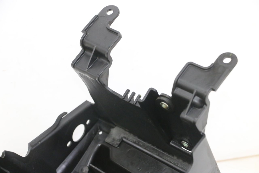 photo de PASSAGE ROUE ARRIERE YAMAHA XJ6 ABS 600 (2008 - 2016)