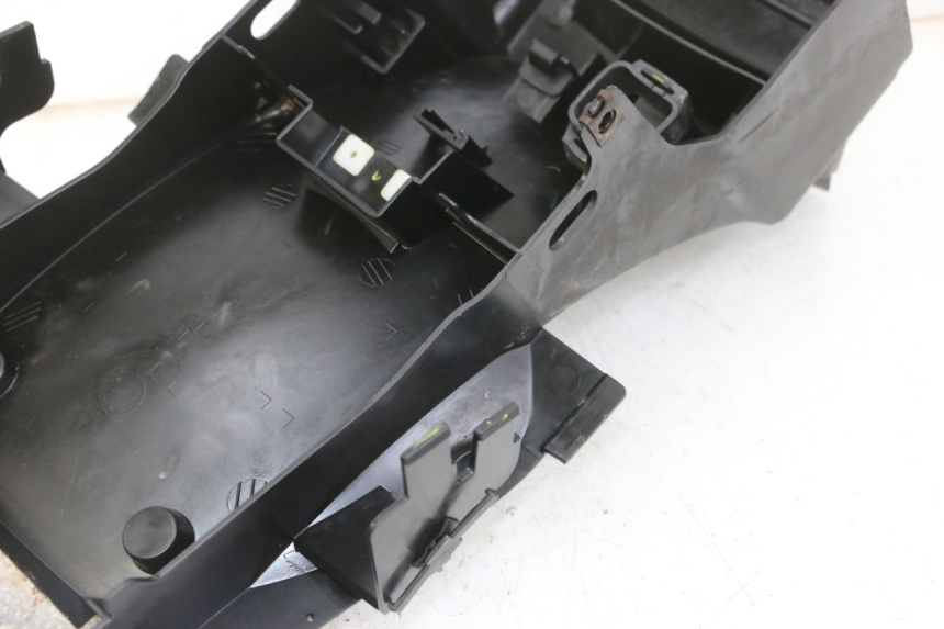 photo de PASSAGE ROUE ARRIERE YAMAHA XJ6 ABS 600 (2008 - 2016)