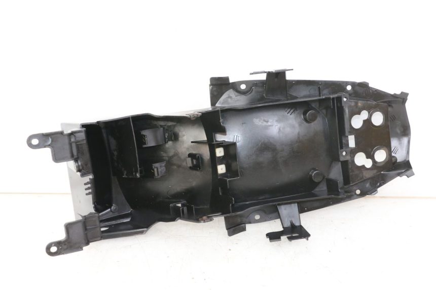 photo de PASSAGE ROUE ARRIERE YAMAHA XJ6 ABS 600 (2008 - 2016)