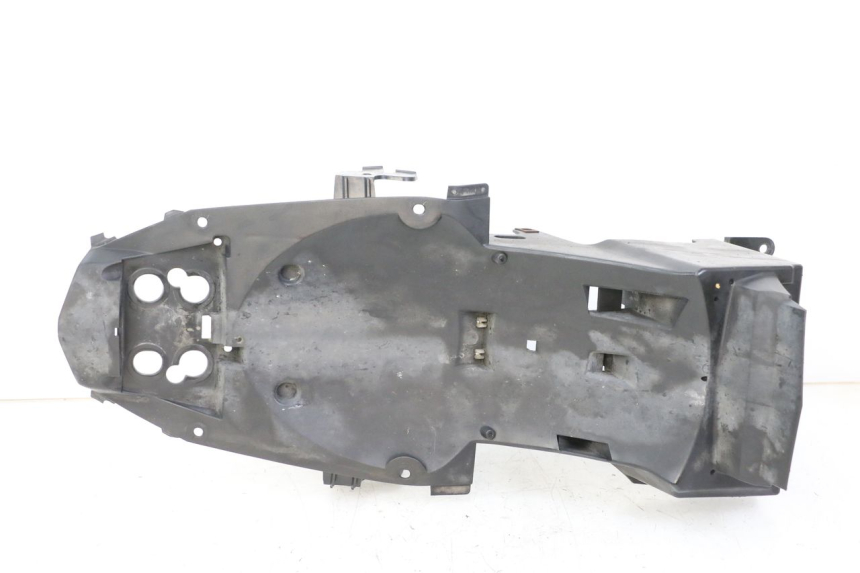 photo de PASSAGE ROUE ARRIERE YAMAHA XJ6 ABS 600 (2008 - 2016)