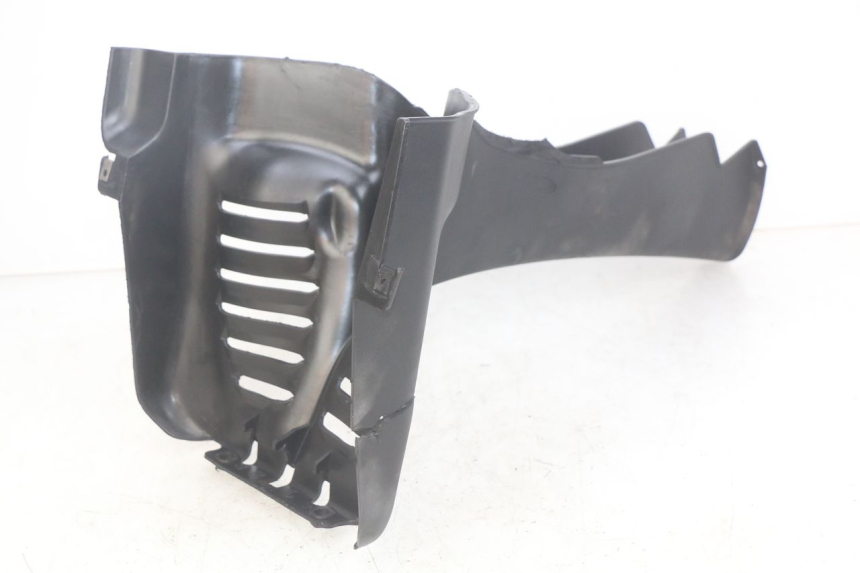 photo de PASSAGE ROUE AVANT PIAGGIO MP3 LT 400 (2007 - 2012)