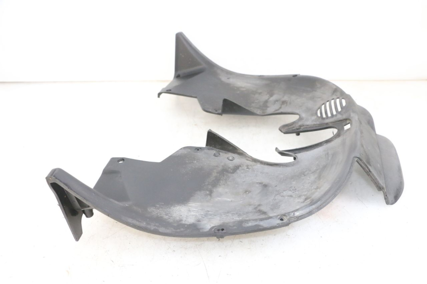 photo de PASSAGE ROUE AVANT PIAGGIO MP3 500 (2016 - 2018) - Gros plan technique