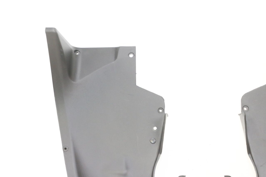 photo de PASSAGE ROUE AVANT PIAGGIO MP3 RL 250 (2007 - 2010) - Inspection visuelle