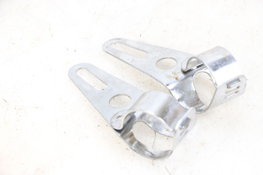 photo de PATTE PHARE SUZUKI GSF N BANDIT 600 (1996 - 1999) - Autre angle de vue