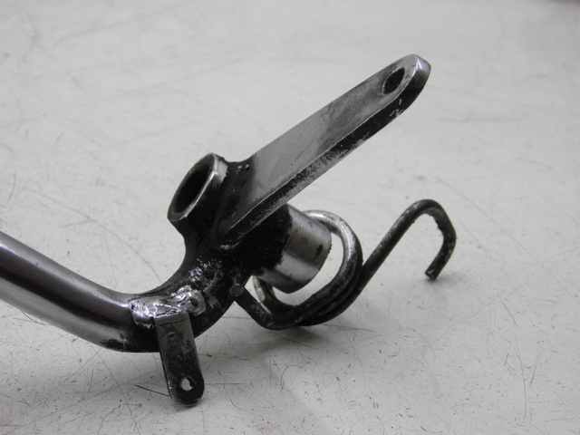 photo de PEDALE DE FREIN  YAMAHA YBR CUSTOM 125 (2008 - 2010) - Gros plan technique