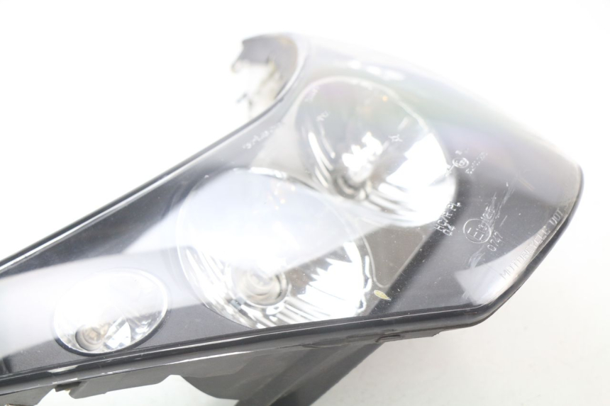 photo de PHARE AVANT PIAGGIO BEVERLY 125 (1998 - 2005)