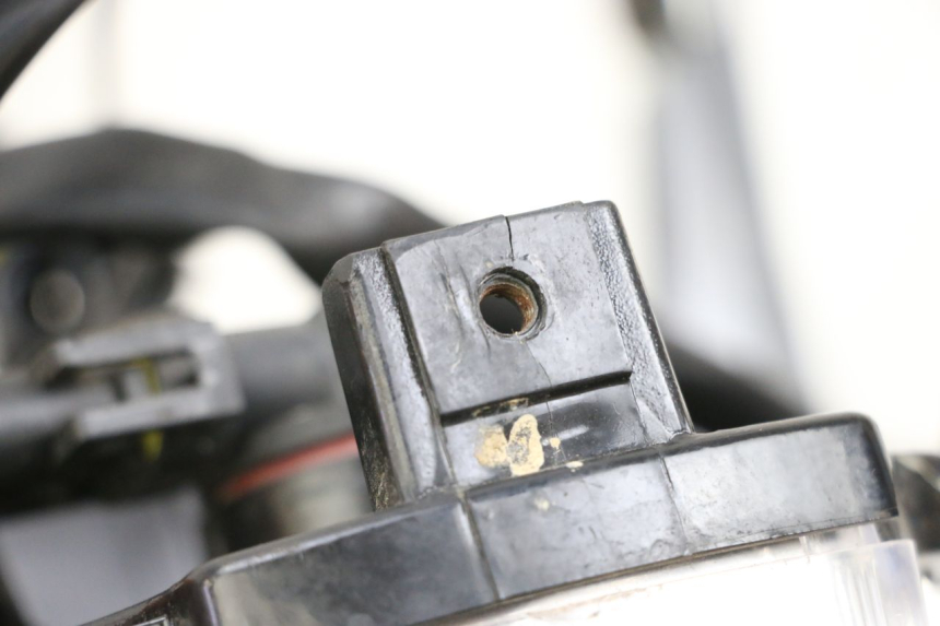 photo de PHARE AVANT MAG POWER BOMBERS 4T 50 (2016 - 2026) - Vue rapprochée