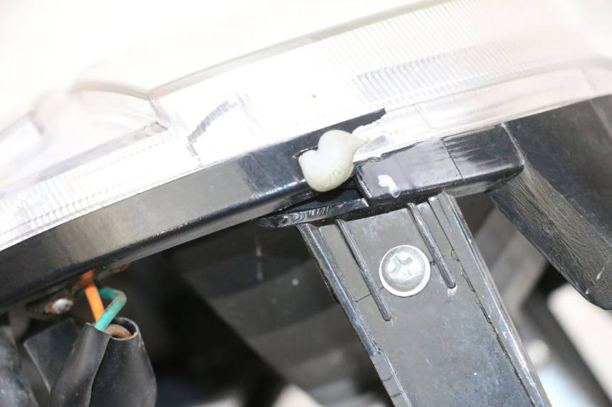 photo de PHARE AVANT MAG POWER BOMBERS 4T 50 (2016 - 2026) - Vue d’ensemble