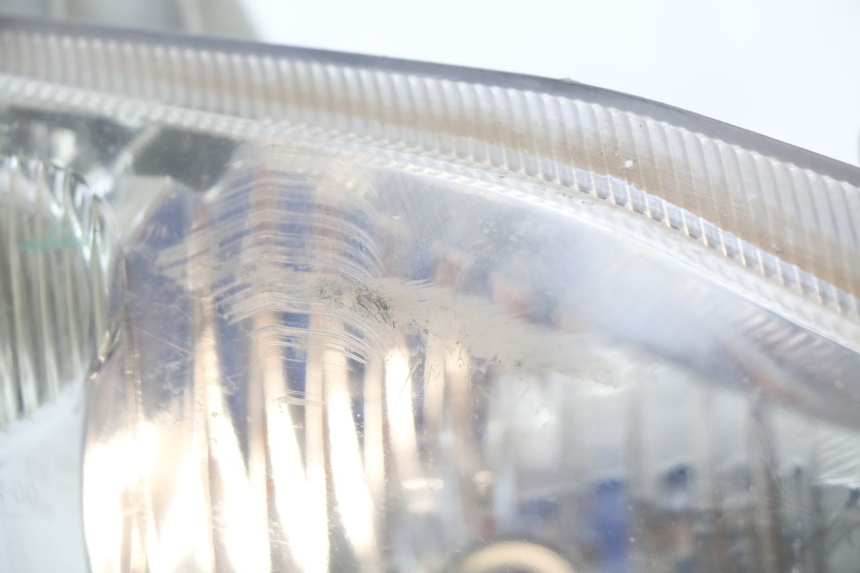 photo de PHARE AVANT SUZUKI BURGMAN 125 (2007 - 2014)
