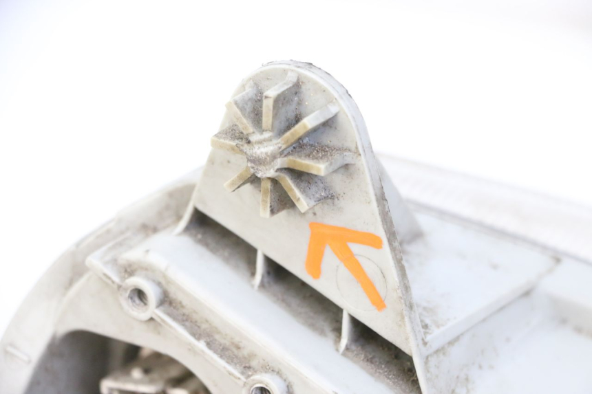 photo de PHARE AVANT SUZUKI BURGMAN 125 (2007 - 2014)