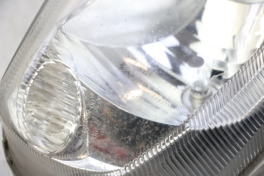 photo de PHARE AVANT SUZUKI BURGMAN 125 (2007 - 2014)