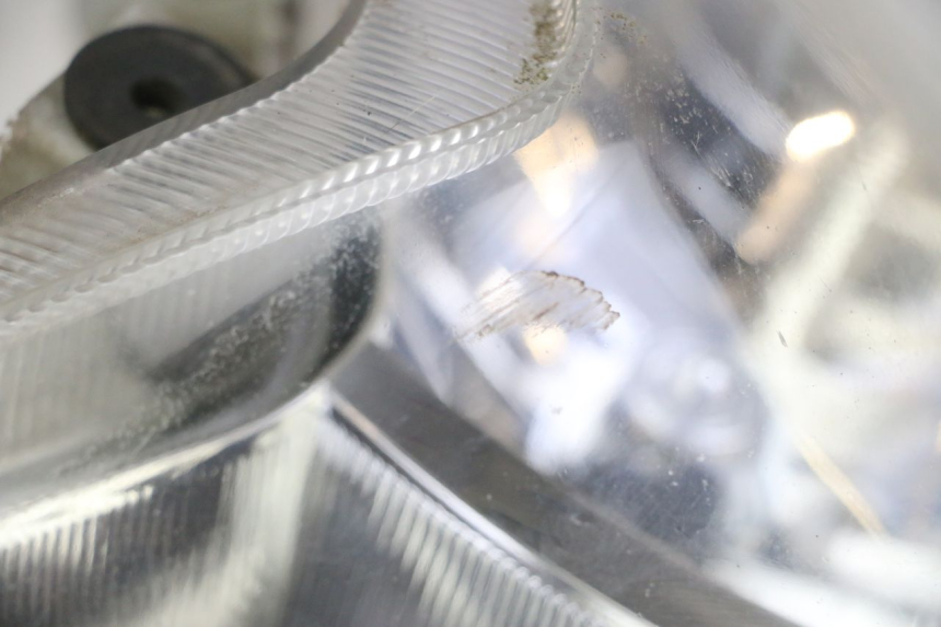 photo de PHARE AVANT SUZUKI BURGMAN 125 (2007 - 2014)