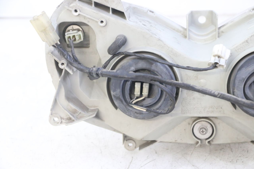 photo de PHARE AVANT SUZUKI BURGMAN 125 (2007 - 2014)