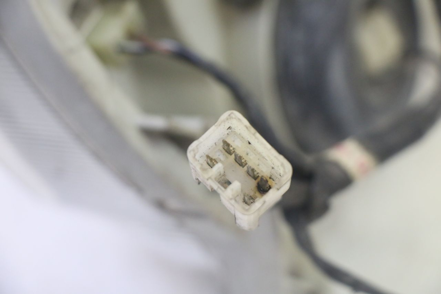 photo de PHARE AVANT SUZUKI BURGMAN 125 (2007 - 2014)