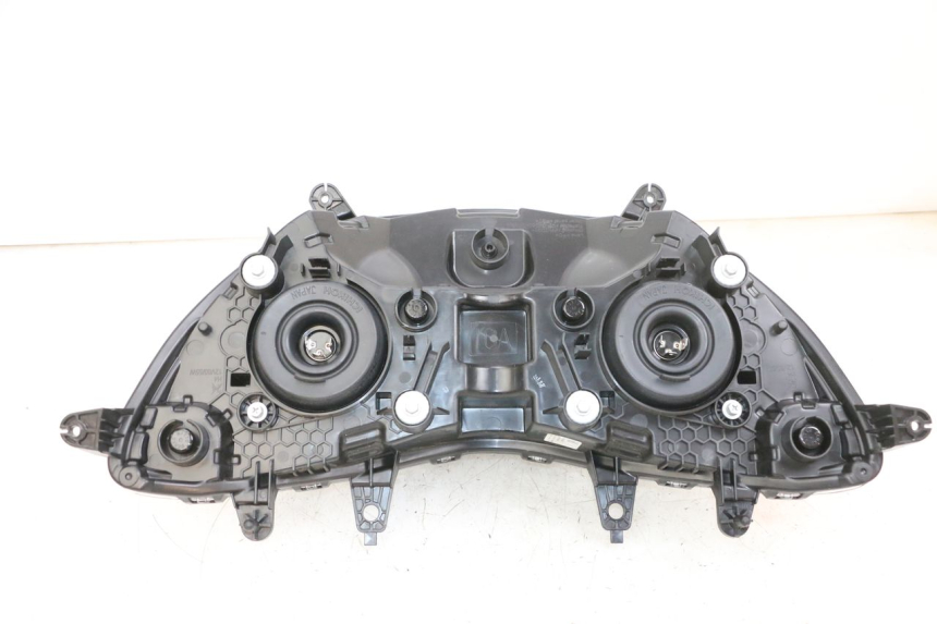 photo de PHARE AVANT SUZUKI BURGMAN 650 (2013 - 2020)