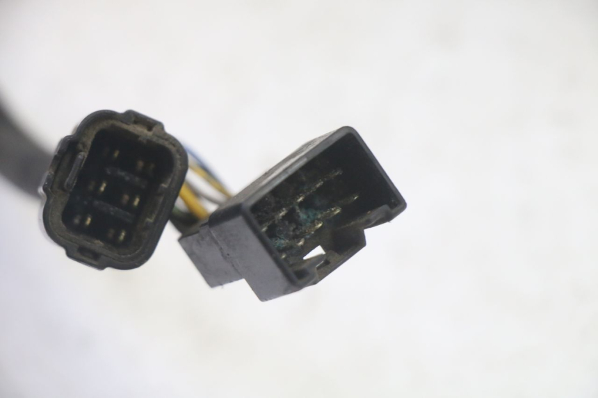 photo de PHARE AVANT SUZUKI DL V STROM 1000 (2002 - 2007) - Vue rapprochée