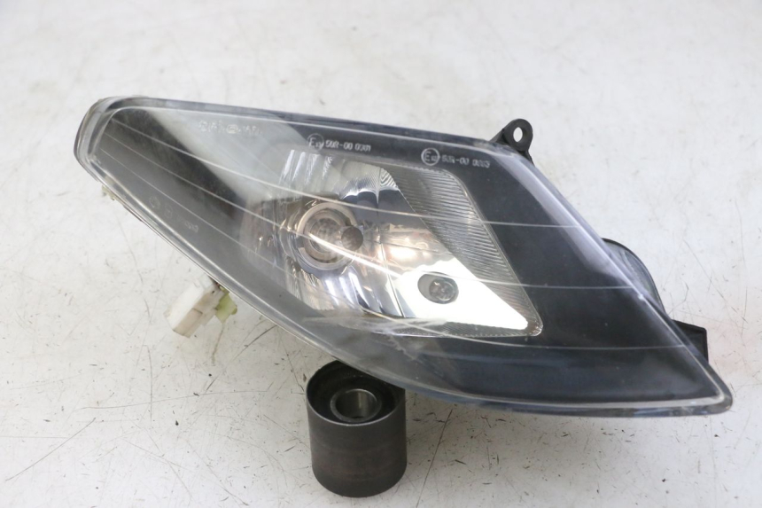 photo de PHARE AVANT DROIT GILERA NEXUS 125 (2009 - 2013)