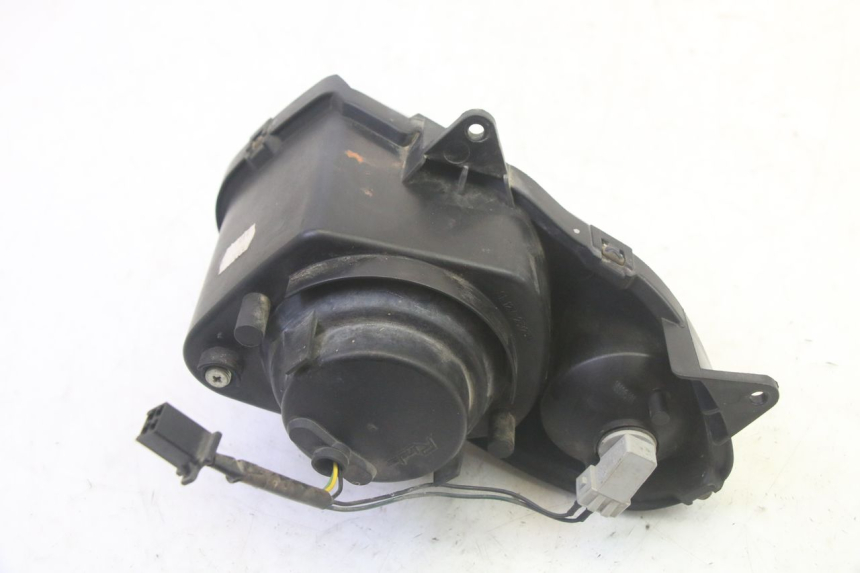 photo de PHARE AVANT DROIT YAMAHA TZR 50 (2008 - 2016) - Autre angle de vue