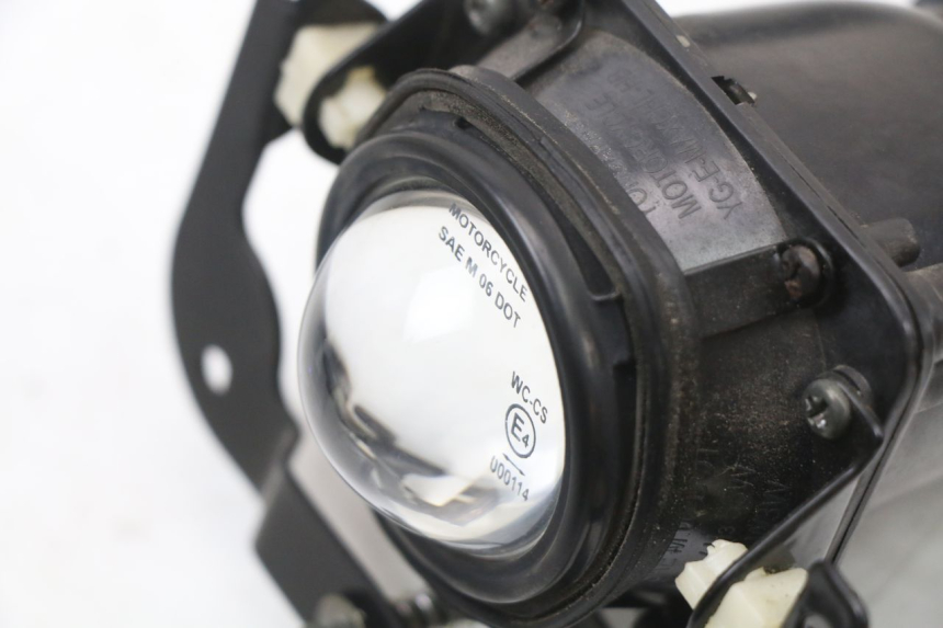 photo de Headlight E-MAX 80L 1 (2011 - 2014)