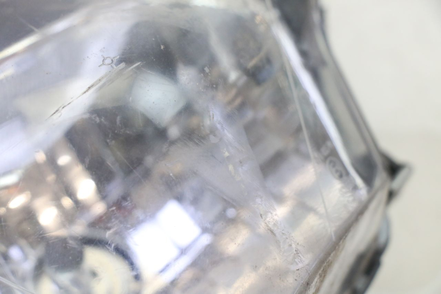 photo de PHARE AVANT STAHO FH 50 (2018 - 2019)