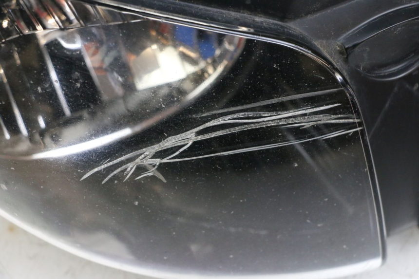 photo de PHARE AVANT YAMAHA FJR ABS 1300 (2006 - 2012) - État de surface