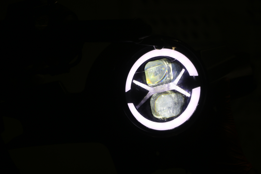 photo de PHARE AVANT VENESI FLY RETRO 4T 50 (2020 - 2025)