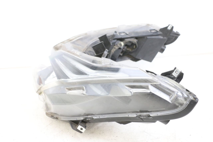 photo de PHARE AVANT HONDA FORZA 125 (2015 - 2016)