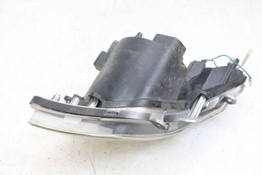 photo de PHARE AVANT GAUCHE SYM GTS EVO 125 (2009 - 2013) - Vue d’ensemble