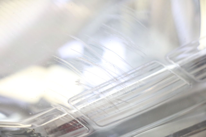 photo de PHARE AVANT GAUCHE PEUGEOT SATELIS 125 (2010 - 2012)