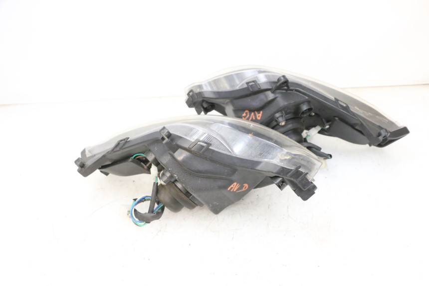 photo de PHARE AVANT JM MOTORS GTS 125 (2015 - 2019) - Autre angle de vue