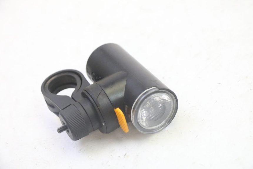 photo de PHARE AVANT HITWAY H5 1