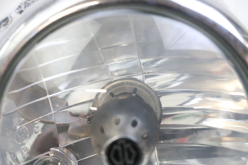 photo de PHARE AVANT HARLEY DAVIDSON SPORTSTER XL CUSTOM 883 (1999 - 2006)