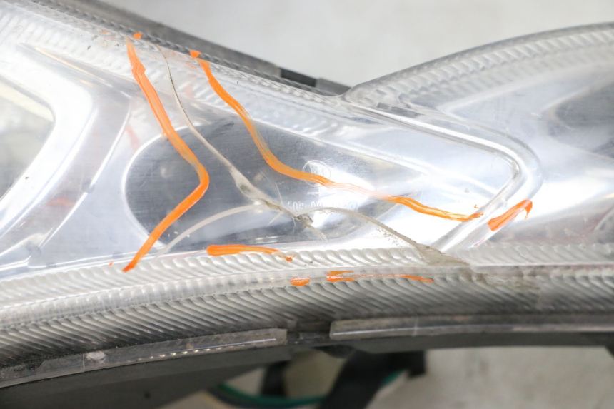 photo de PHARE AVANT PEUGEOT KISBEE 2T 50 (2018 - 2022)