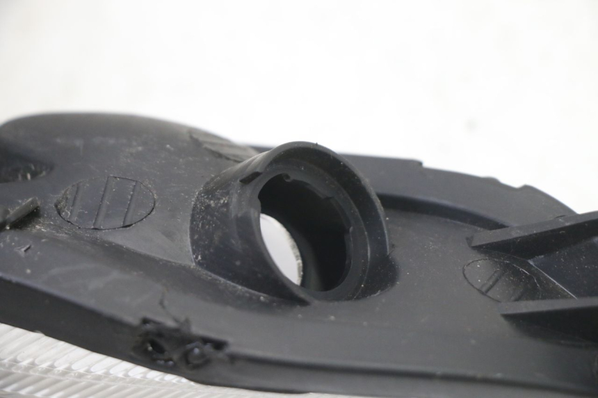 photo de PHARE AVANT PEUGEOT KISBEE 2T 50 (2010 - 2017)