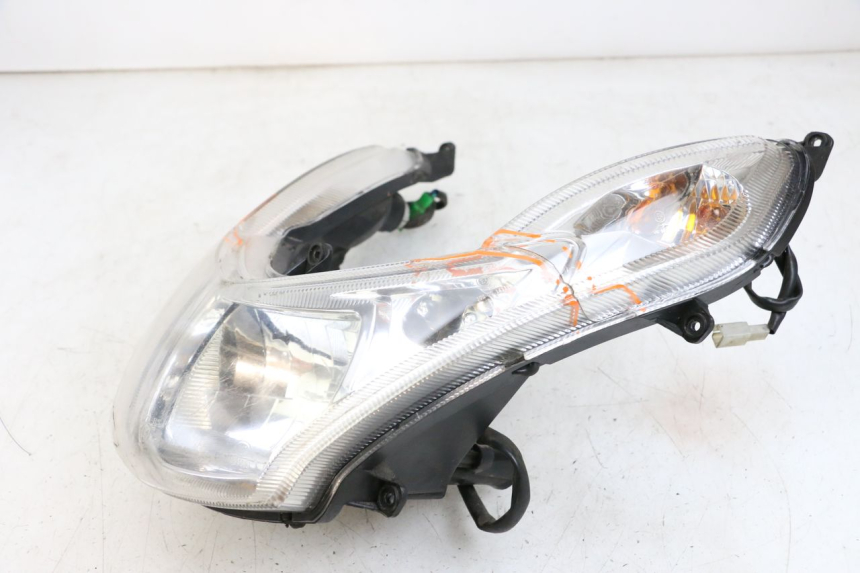 photo de PHARE AVANT PEUGEOT KISBEE 4T 50 (2010 - 2017) - Zoom état d’usage