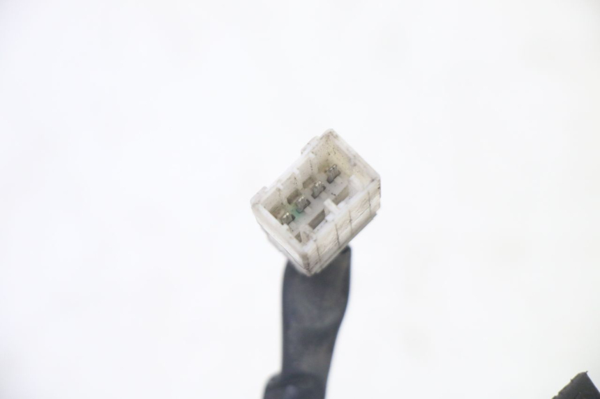 photo de PHARE AVANT PIAGGIO MP3 125 (2006 - 2014)