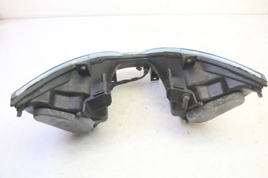 photo de PHARE AVANT PIAGGIO MP3 RL 250 (2007 - 2010) - Vue d’ensemble