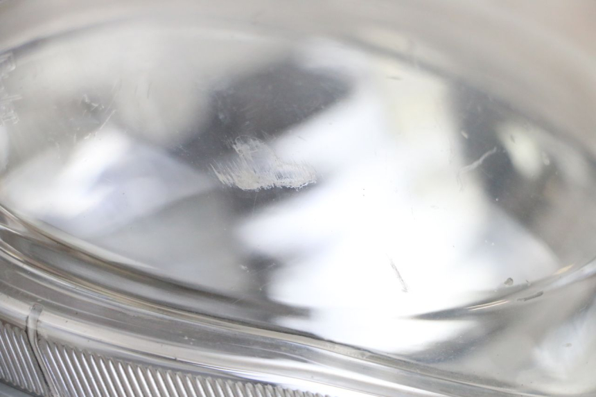 photo de PHARE AVANT YAMAHA NEOS NEO'S 4T 50 (2008 - 2016) - Zoom état d’usage