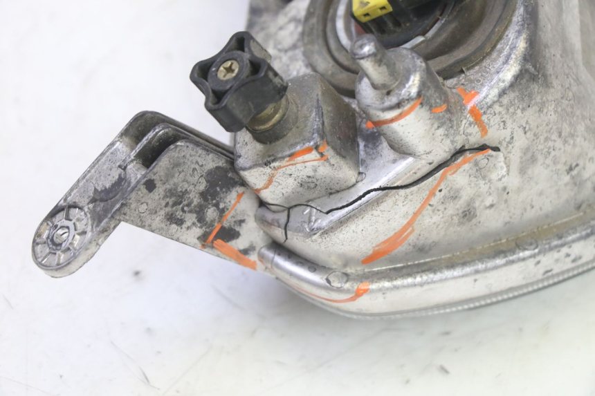 photo de PHARE AVANT PIAGGIO NEW TYPHOON 50 (2010 - 2017)