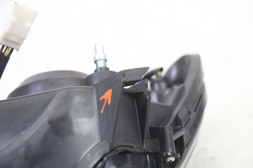 photo de PHARE AVANT PIAGGIO NRG POWER PUREJET 50 (2018 - 2021)