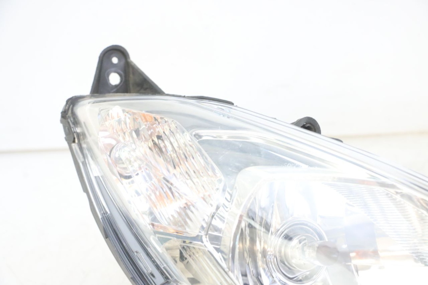 photo de PHARE AVANT PEUGEOT SATELIS 125 (2013 - 2018)
