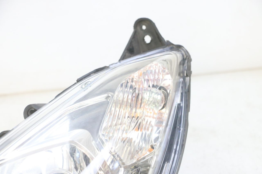 photo de PHARE AVANT PEUGEOT SATELIS 125 (2013 - 2018)