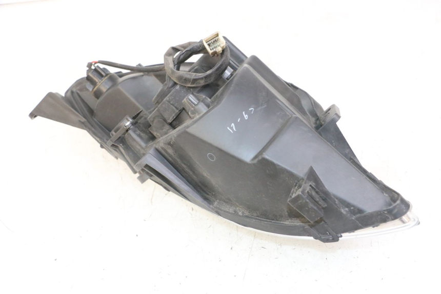 photo de PHARE AVANT PEUGEOT SATELIS 125 (2013 - 2018)