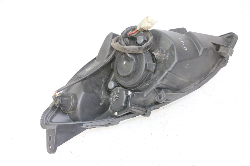 photo de PHARE AVANT PEUGEOT SATELIS 125 (2013 - 2018)
