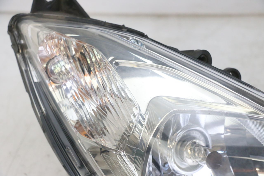 photo de PHARE AVANT PEUGEOT SATELIS 125 (2013 - 2018)