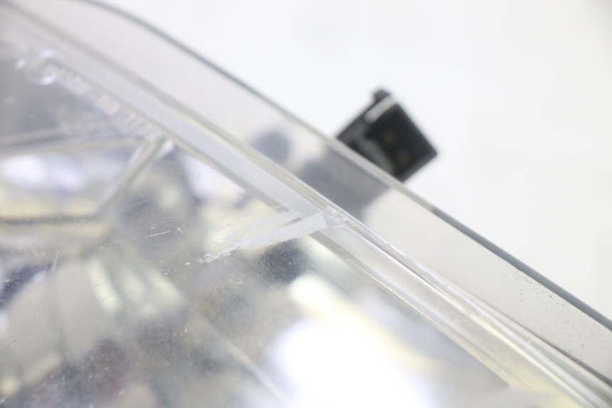 photo de PHARE AVANT PEUGEOT SATELIS 125 (2006 - 2009)