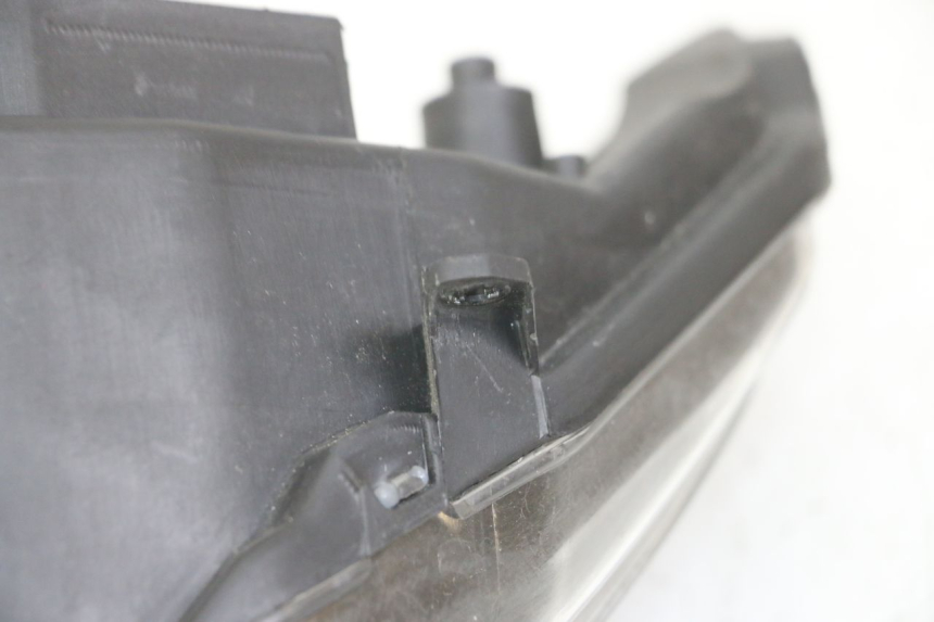 photo de PHARE AVANT PEUGEOT SPEEDFIGHT 2 LC 50 (2000 - 2009)