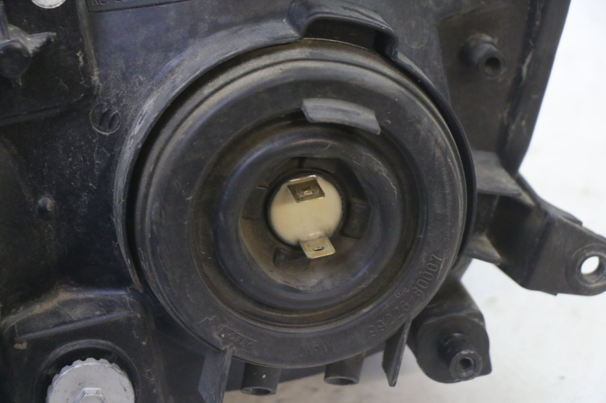 photo de PHARE AVANT YAMAHA TDM ABS 900 (2002 - 2014)