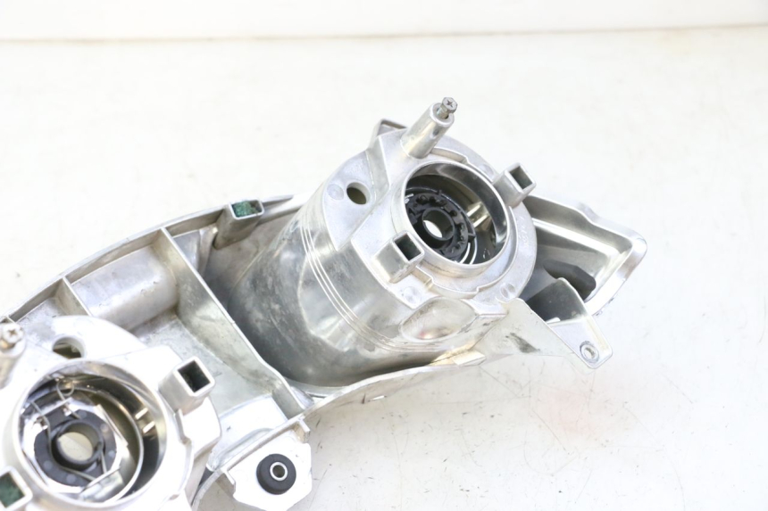 photo de PHARE AVANT YAMAHA X-MAX XMAX 125 (2010 - 2014)