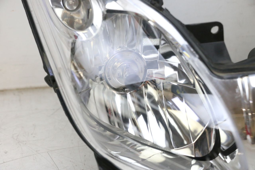 photo de PHARE AVANT YAMAHA XMAX X-MAX 125 (2006 - 2009) - Vue produit